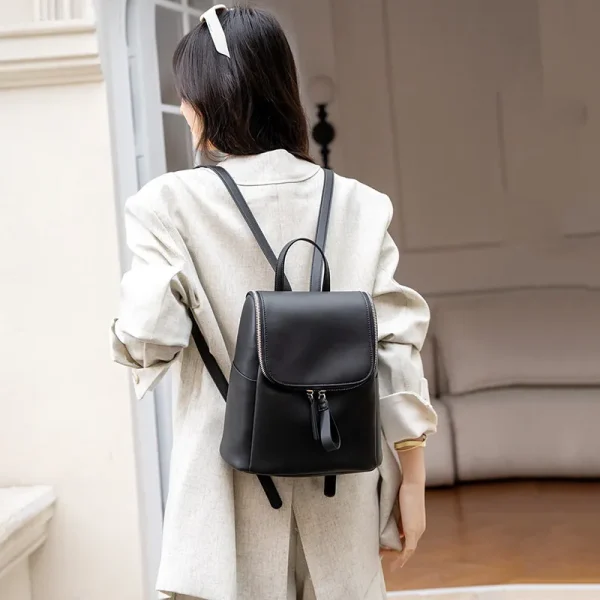 Sac à dos modèle tendance et polyvalent en cuir