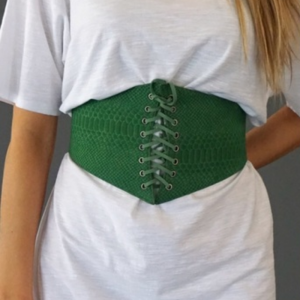 corset-belt-vert-kylie-jenner.png Corset belt vert Kylie Jenner