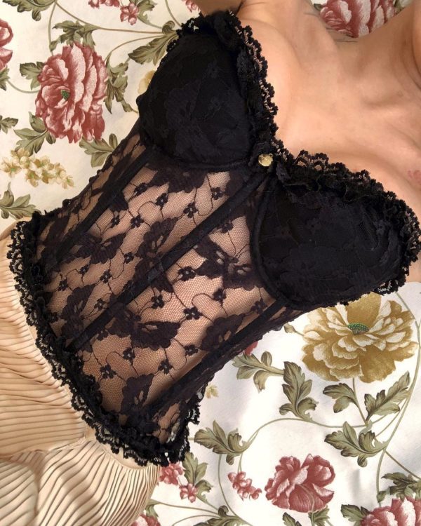 corset-bustier-en-dentelle-noir.jpg Corset Dentelle <br> Blanc & Noir