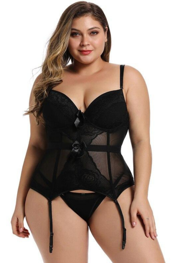 femme-porte-corset-porte-jarretelle-grande-taille.png Corset Porte-jarretelles <br> Grande Taille