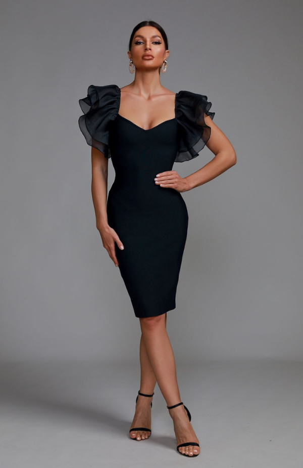 robe-corset-noir-mariage-avec-manches-tulles.png Robe Corset <br> la mariée en Noir