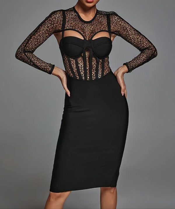 robe-noir-a-corset-maille.jpg Robe Noire à Corset Maille