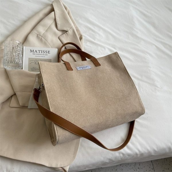 sac-cabas-velours-femme-doux-elegant-sac-a-main-3345892.jpg Sac cabas velours femme doux élégant