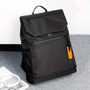 sac_a_dos_urbain_homme_pose_sur_le_sol.jpg Sac à Dos Urbain Homme | Locked Edition