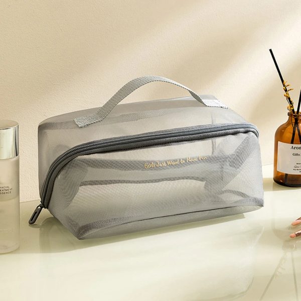 trousse_de_toilette_ouverture_grand_angle_couleur_gris.jpg Trousse de Toilette Ouverture Grand Angle