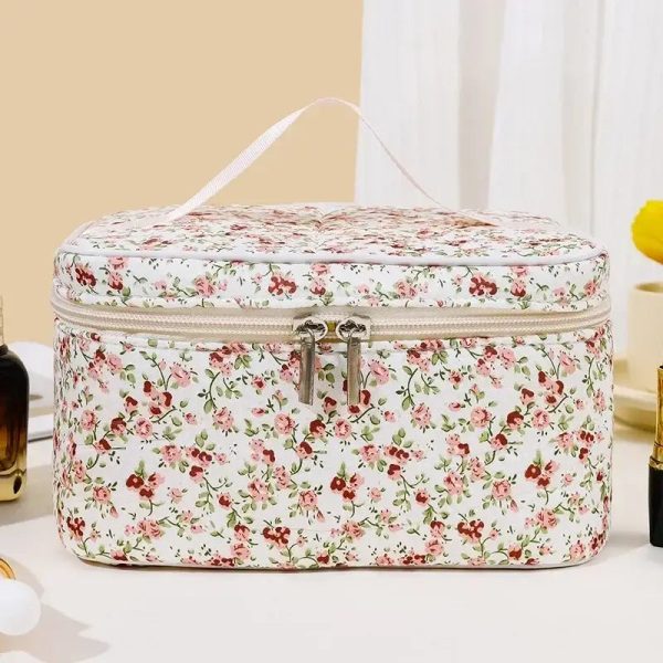 trousse_de_toilette_vanity_femme_couleur_blanche.jpg Trousse de Toilette Vanity Femme - Fleurie