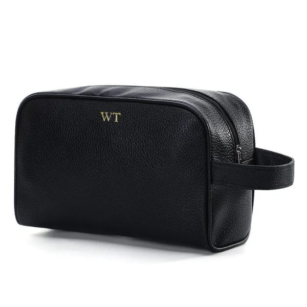 trousse_toilette_homme_personnalisee_noir_profil.jpg Trousse de Toilette Homme Personnalisée Cuir PU