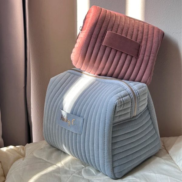 troute_toilette_personnalisee_prenom_bleu_rose.jpg Trousse de Toilette Molletonnée à Personnaliser