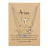Bijoux d'anniversaire présentés sur carte