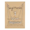 Bijoux d'anniversaire présentés sur carte