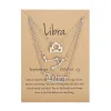 Bijoux d'anniversaire présentés sur carte