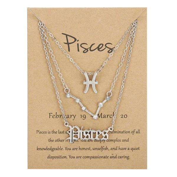 Bijoux d'anniversaire présentés sur carte