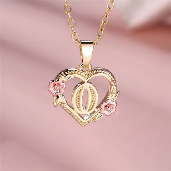Collier avec pendentif lettre (A-Z) et motif floral