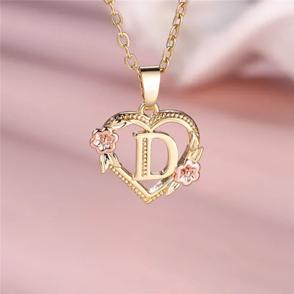 Collier avec pendentif lettre (A-Z) et motif floral