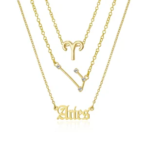 Bijoux d'anniversaire présentés sur carte