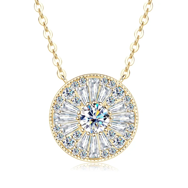 Collier avec pendentif en moissanite
