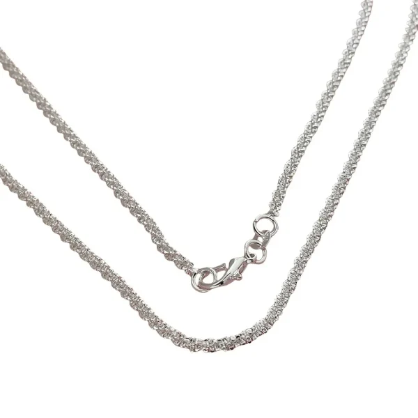 Nouveau collier tendance en argent