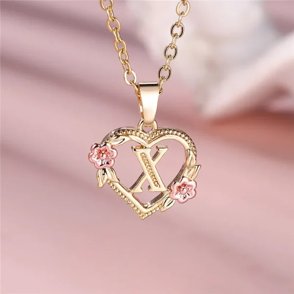 Collier avec pendentif lettre (A-Z) et motif floral